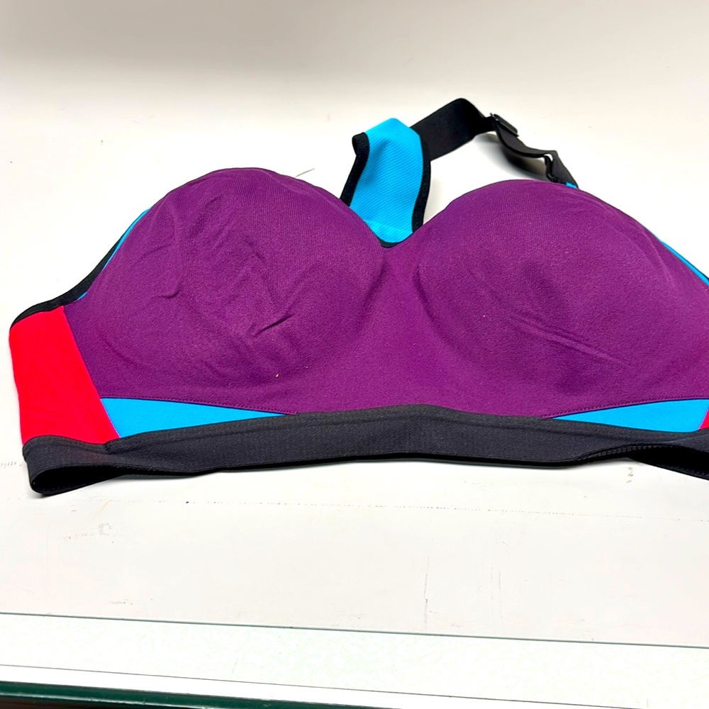 Victoria, secret sport sports bra 38D